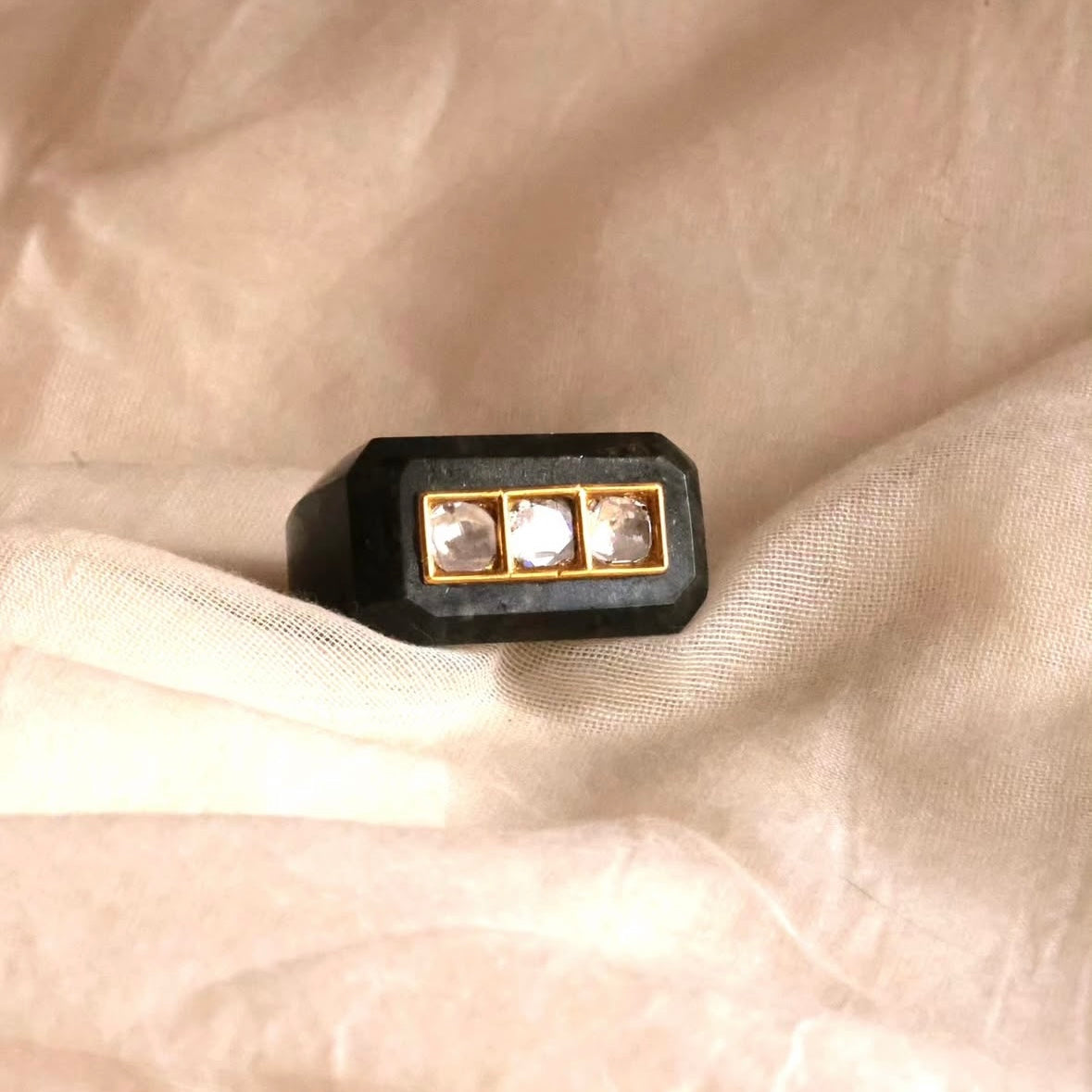 Shakti Ring - Labradorite - Gold