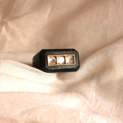 Shakti Ring - Labradorite - Gold