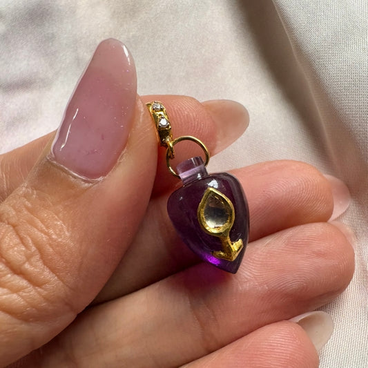 Jamun Pendant - 24, 18 carat gold