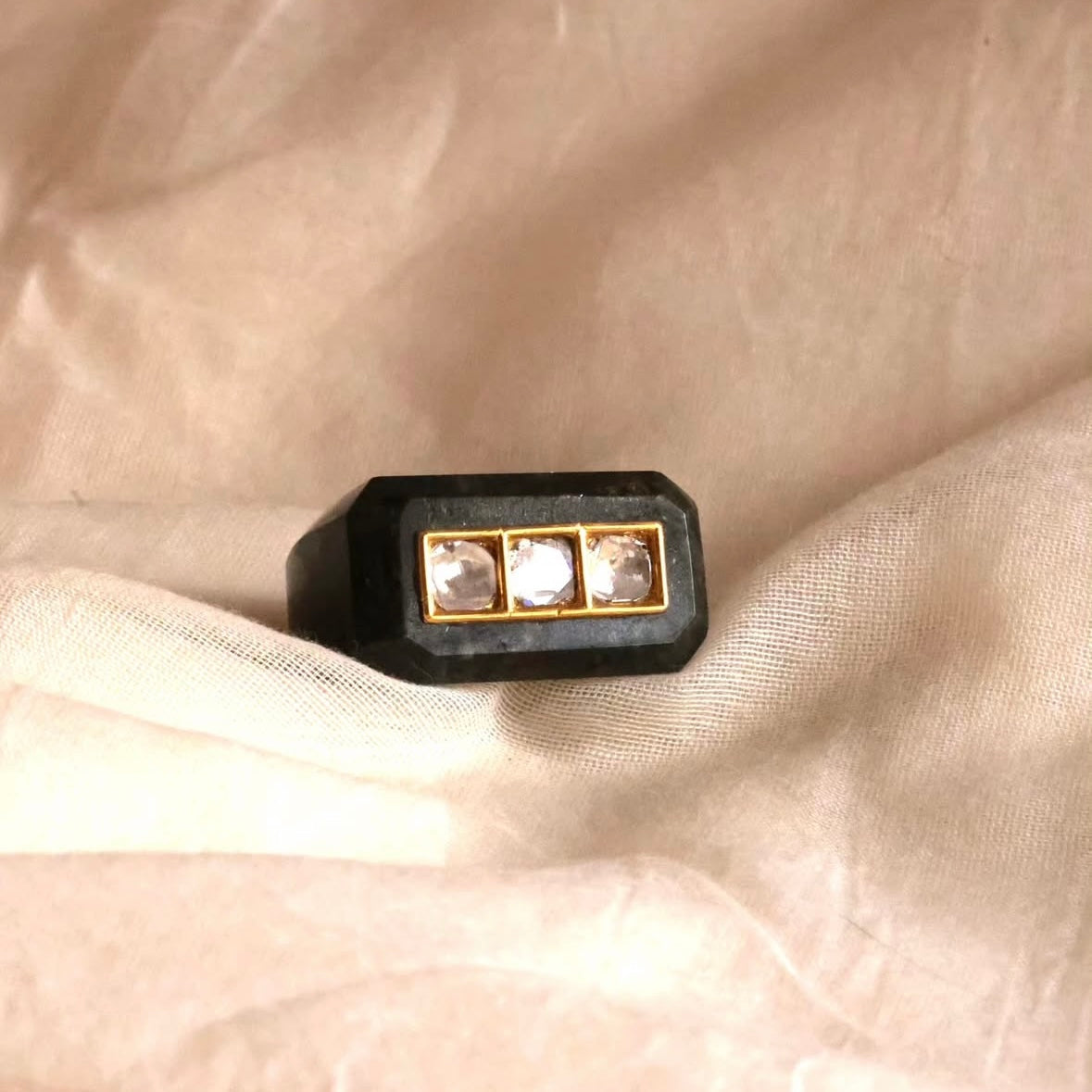 Shakti Ring - Labradorite - Gold